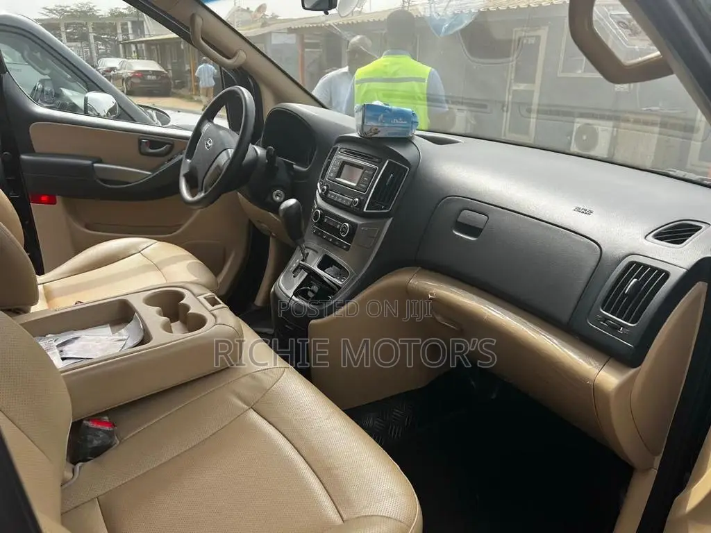 Hyundai H1 2020 Black