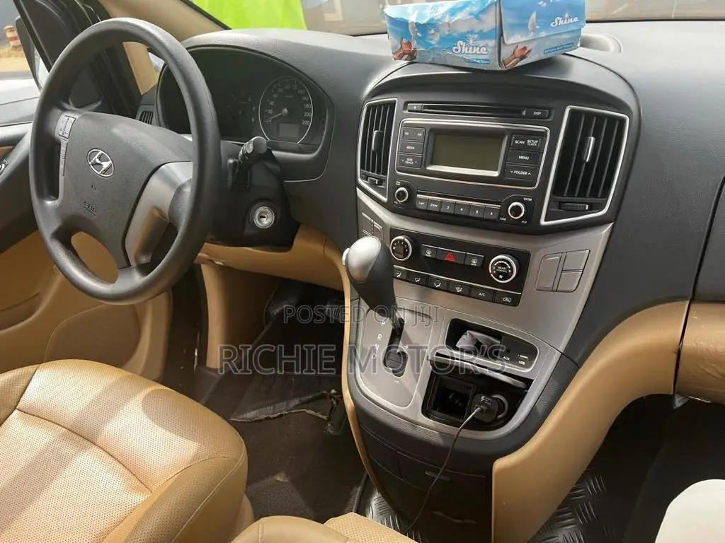 Hyundai H1 2020 Black