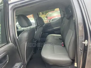 Toyota Tacoma SR 2019 Gray