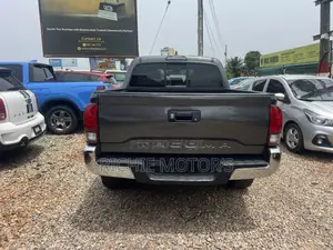 Toyota Tacoma SR 2019 Gray