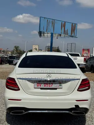Mercedes-Benz E300 2017 White