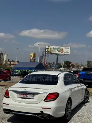 Mercedes-Benz E300 2017 White