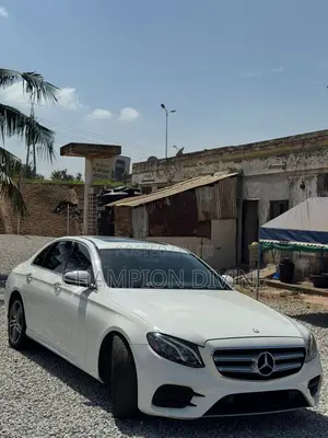 Mercedes-Benz E300 2017 White