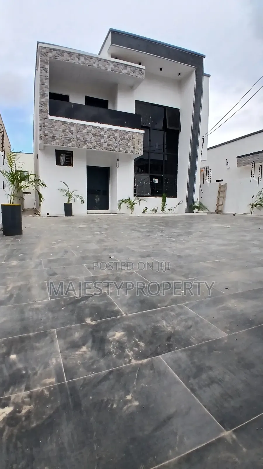 4bdrm House in Community 18, Baatsona Total for sale
