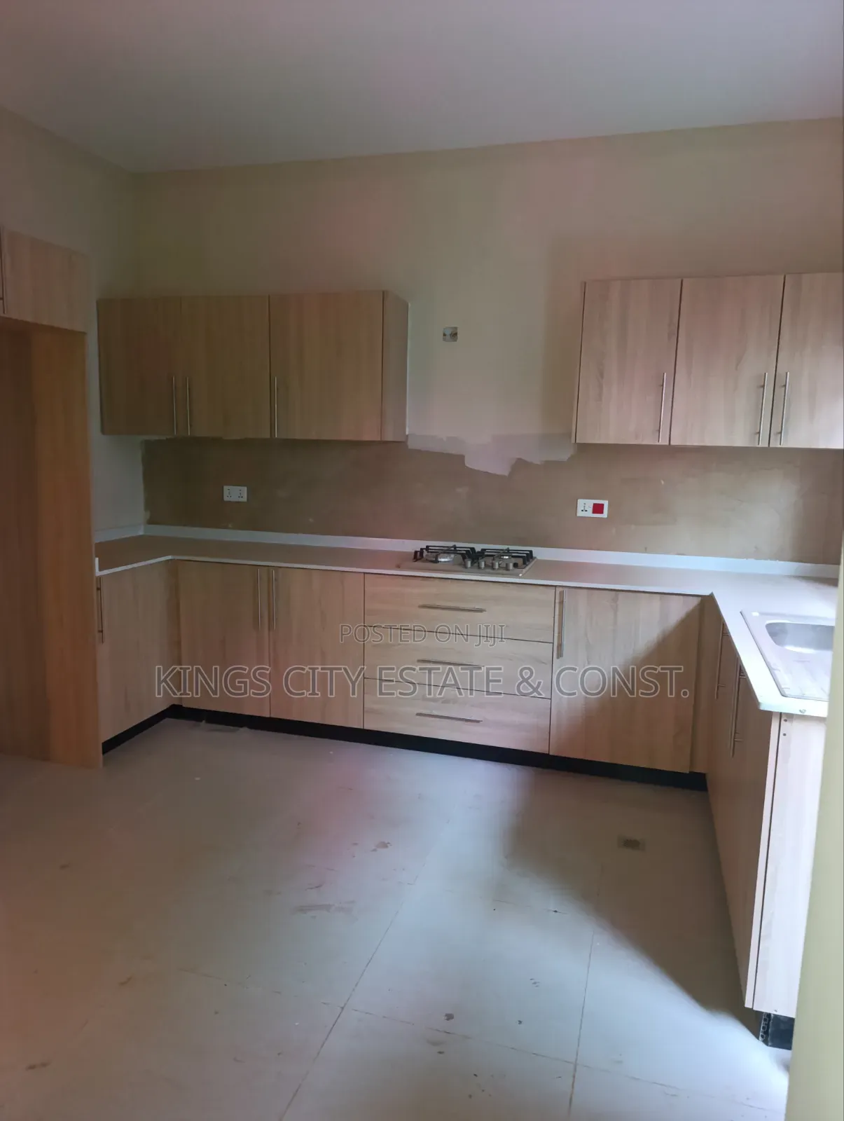 3bdrm House in First-Stores, Pokuase for sale