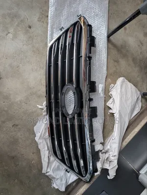 Hyundai Sonata 2015,2016,2017 Front Grille / Top Shell