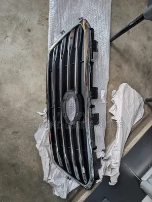 Hyundai Sonata 2015,2016,2017 Front Grille / Top Shell