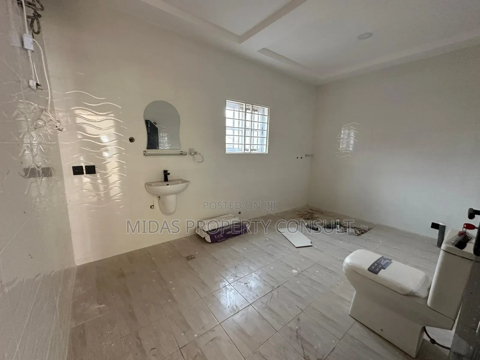 4bdrm House in Kwabenya for sale