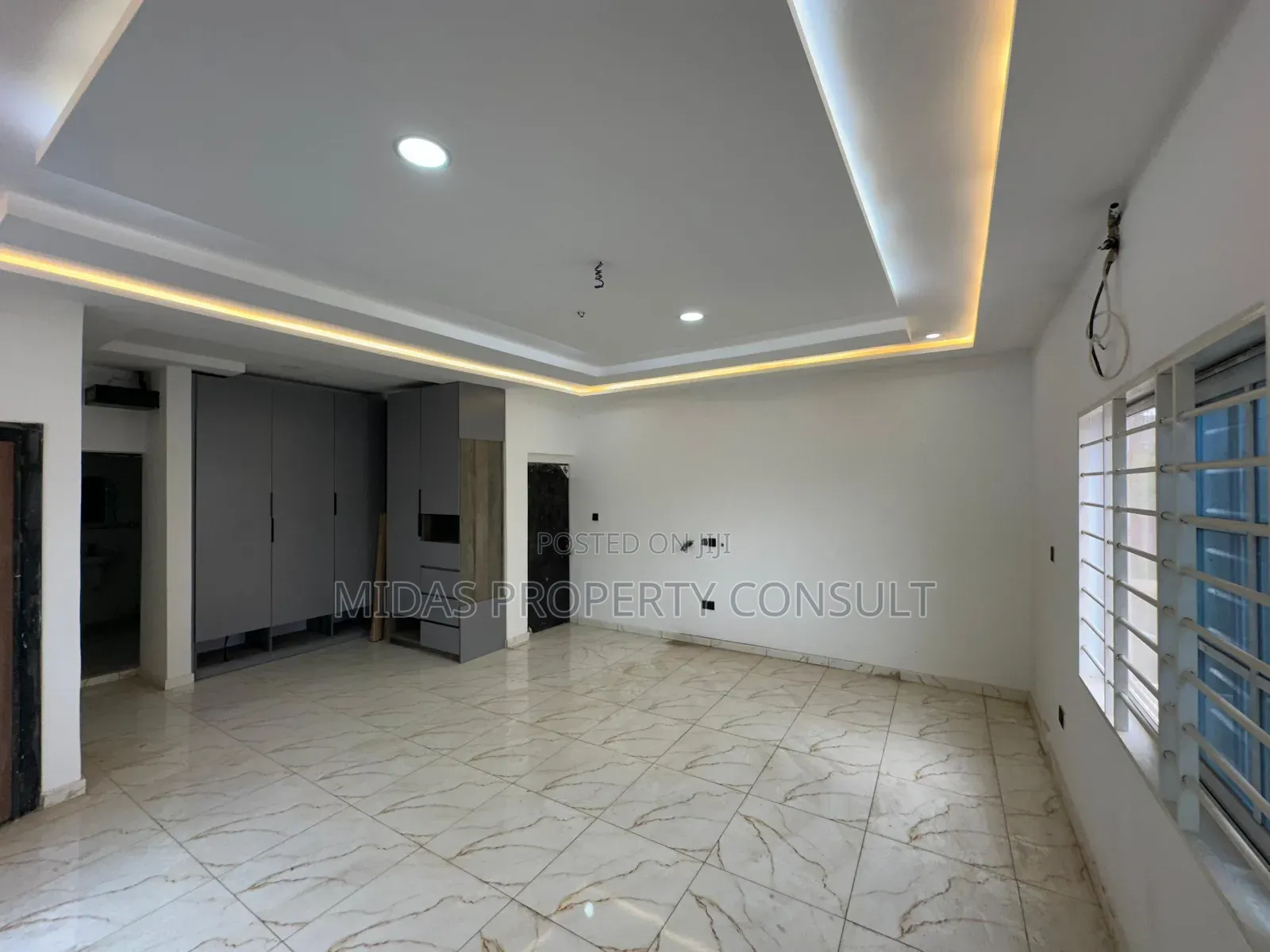 4bdrm House in Kwabenya for sale