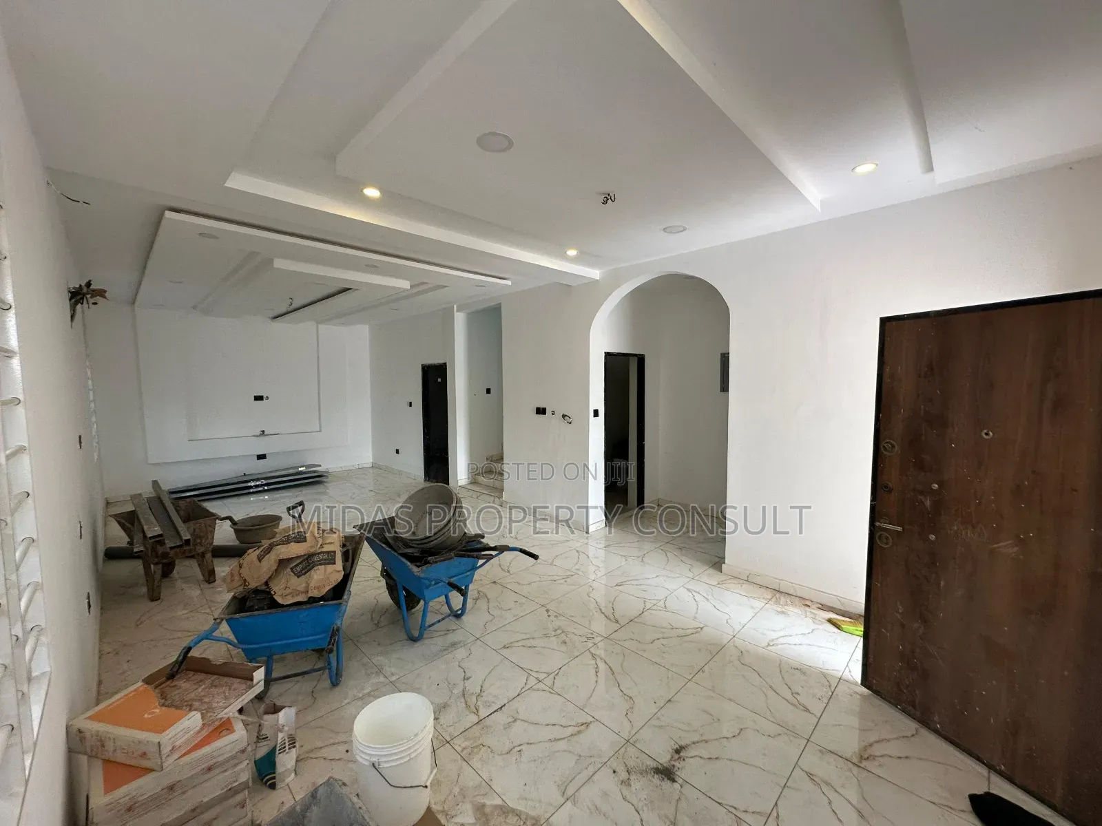 4bdrm House in Kwabenya for sale