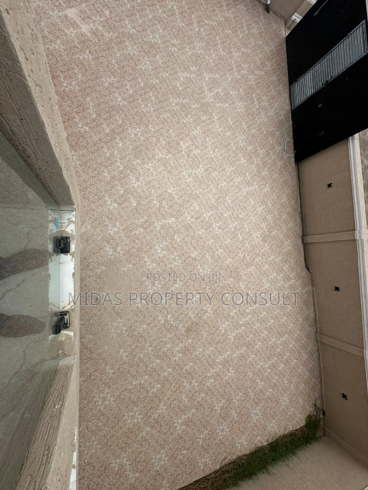 4bdrm House in Kwabenya for sale