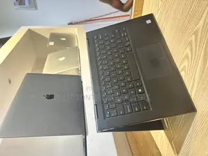 Laptop Dell Latitude 3390 8GB Intel Core i5 SSD 256GB