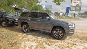 Toyota 4-Runner 2022 Gray