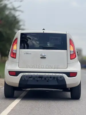 Kia Soul SOUL + 2013 Beige