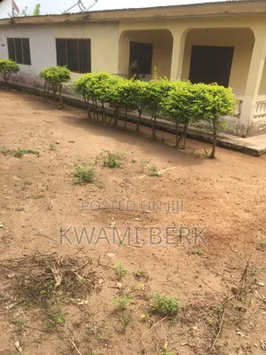 2bdrm Bungalow in Koforidua, Akuapim North for sale