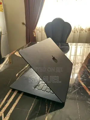 Laptop Apple MacBook Air 2025 M4 15-inch 16GB Apple M4 Pro SSD 256GB