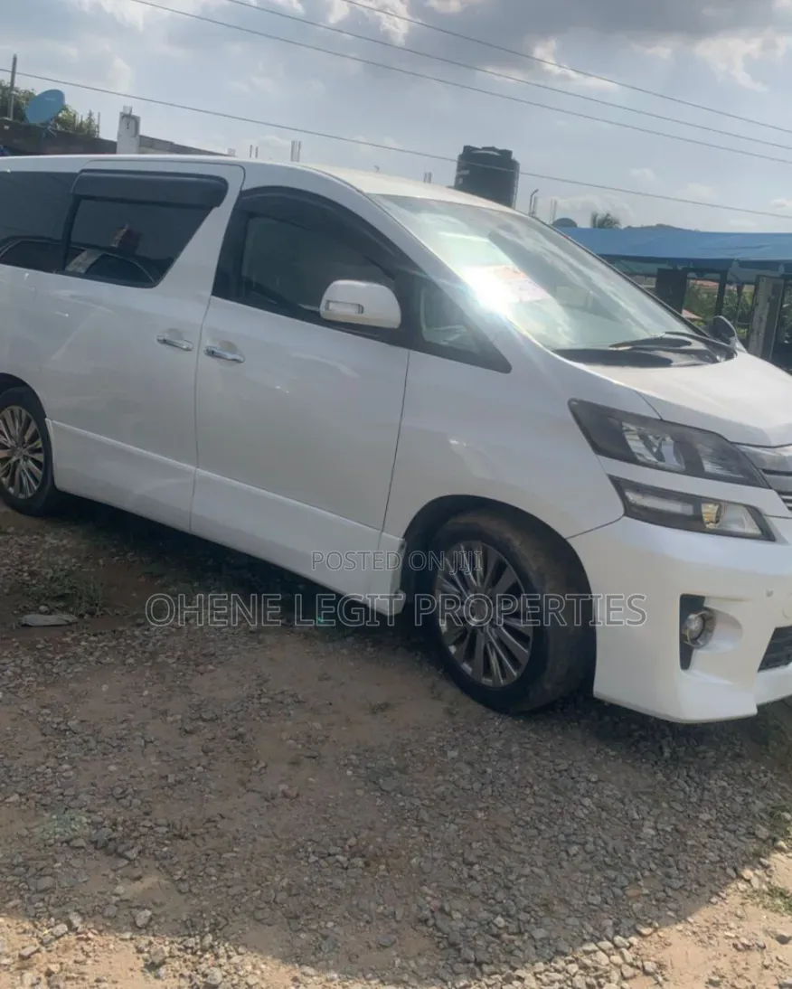 Toyota Vellfire 2013 White