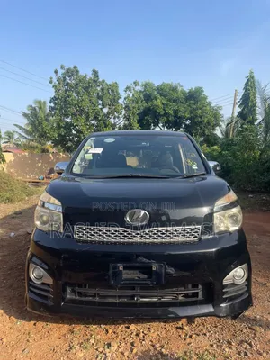Toyota Voxy 2013 Black