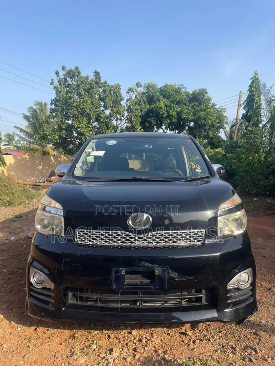Toyota Voxy 2013 Black