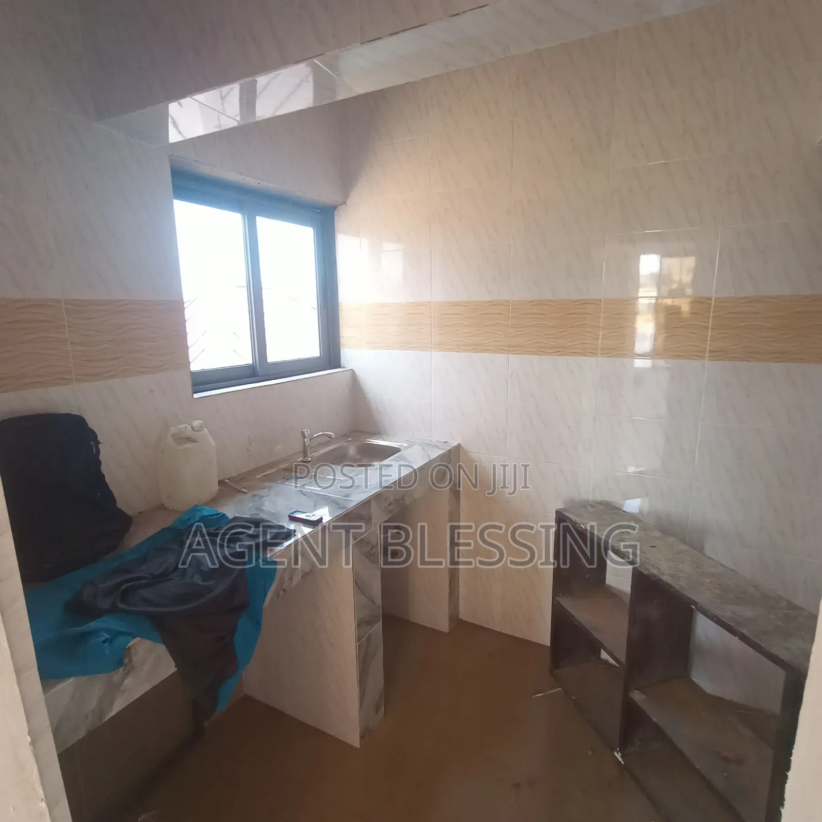 1bdrm Apartment in Golf City, Tema Metropolitan for rent