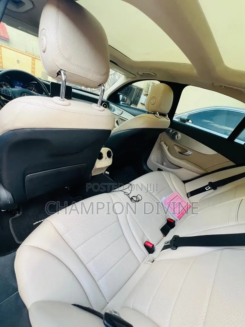 Mercedes-Benz C300 2017