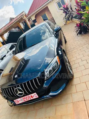 Mercedes-Benz C300 2017
