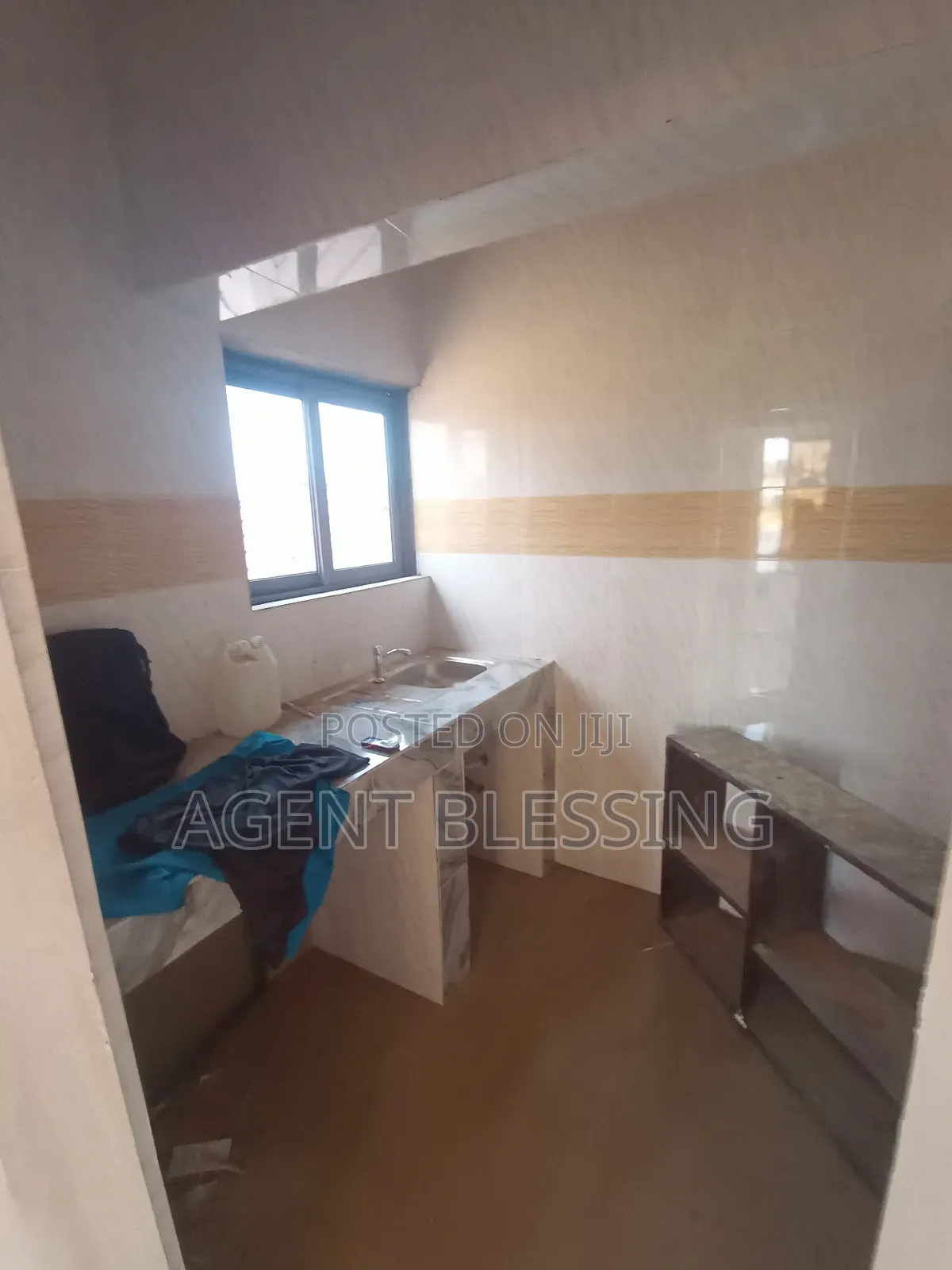 1bdrm Apartment in Golf City, Tema Metropolitan for rent