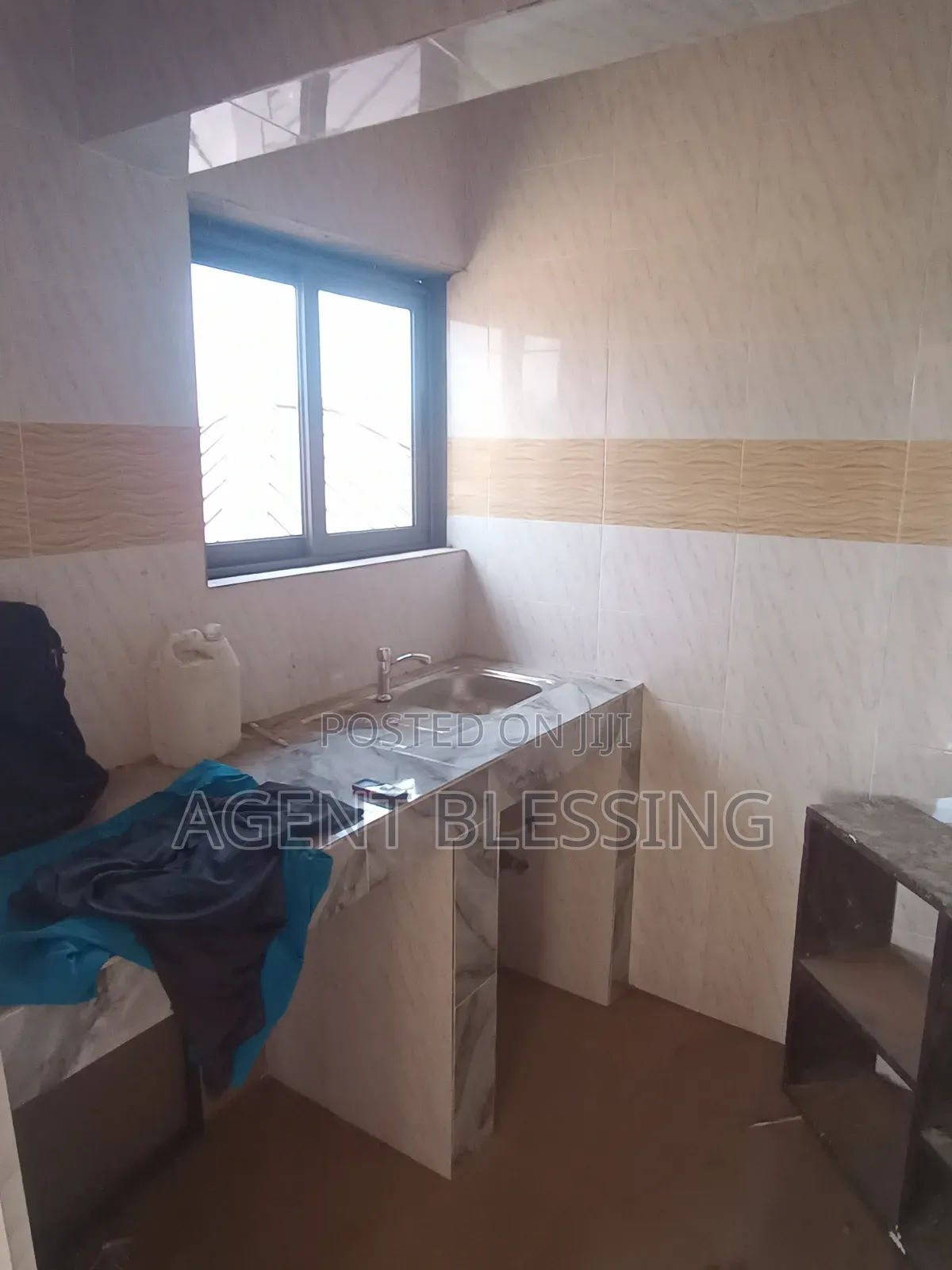 1bdrm Apartment in Golf City, Tema Metropolitan for rent
