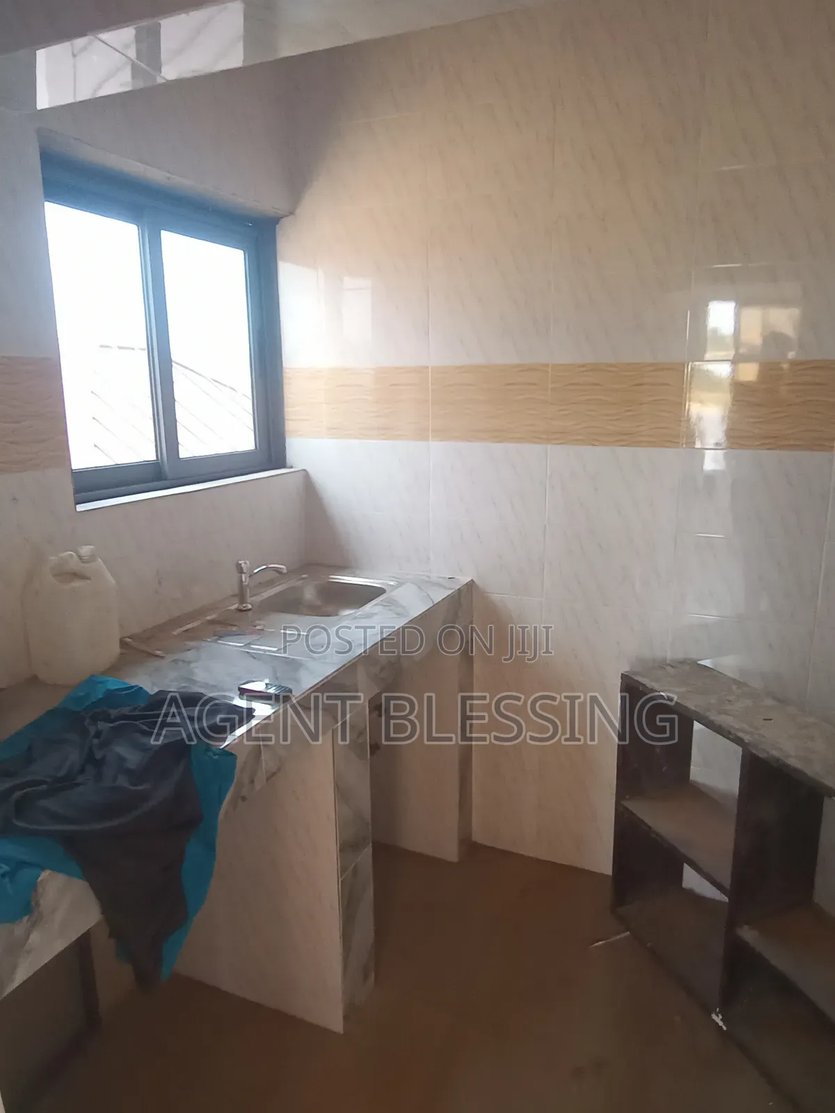 1bdrm Apartment in Golf City, Tema Metropolitan for rent