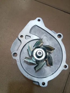 0447. Original Toyota Landcruiser; Hilux; Hiace Water Pump