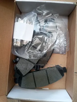 0552. Original Toyota Venza Brake Pads Imported From Usa