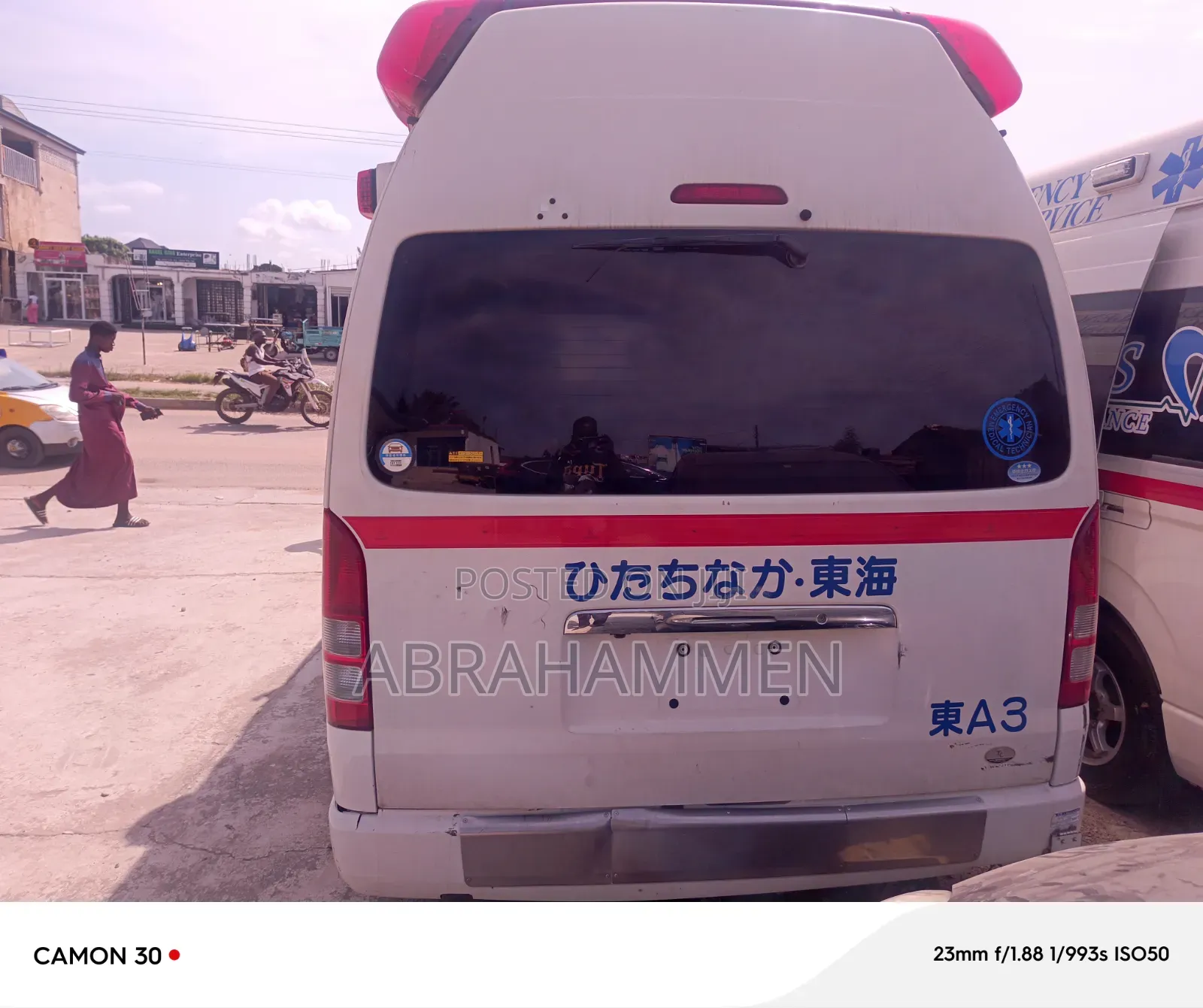 Toyota HiAce 2013 White