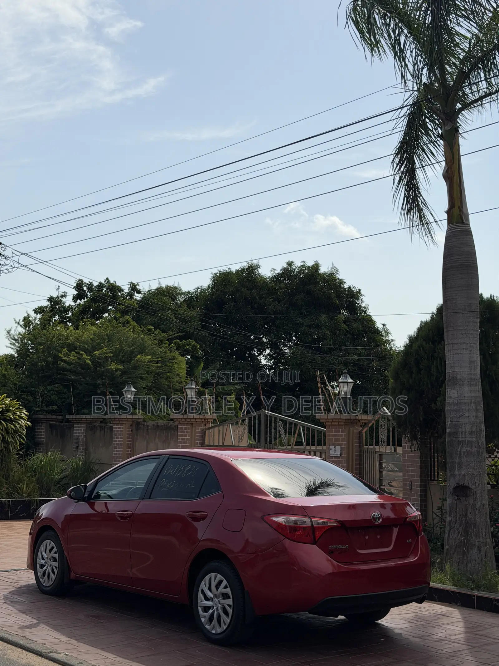 Toyota Corolla LE 4dr Sedan (1.8L 4cyl CVT) 2017 Red