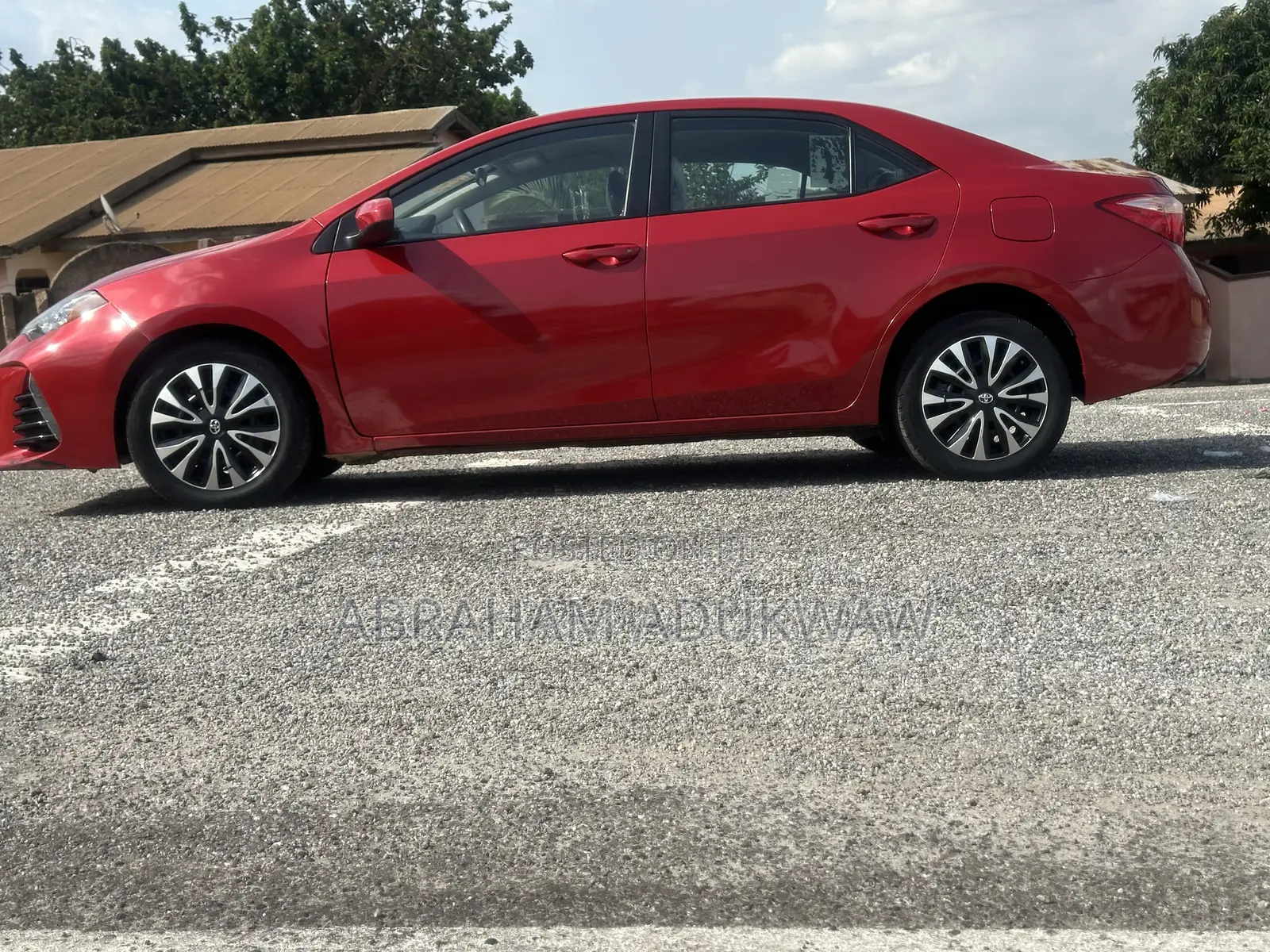 Toyota Corolla LE ECO 4dr Sedan (1.8L 4cyl CVT) 2017 Red