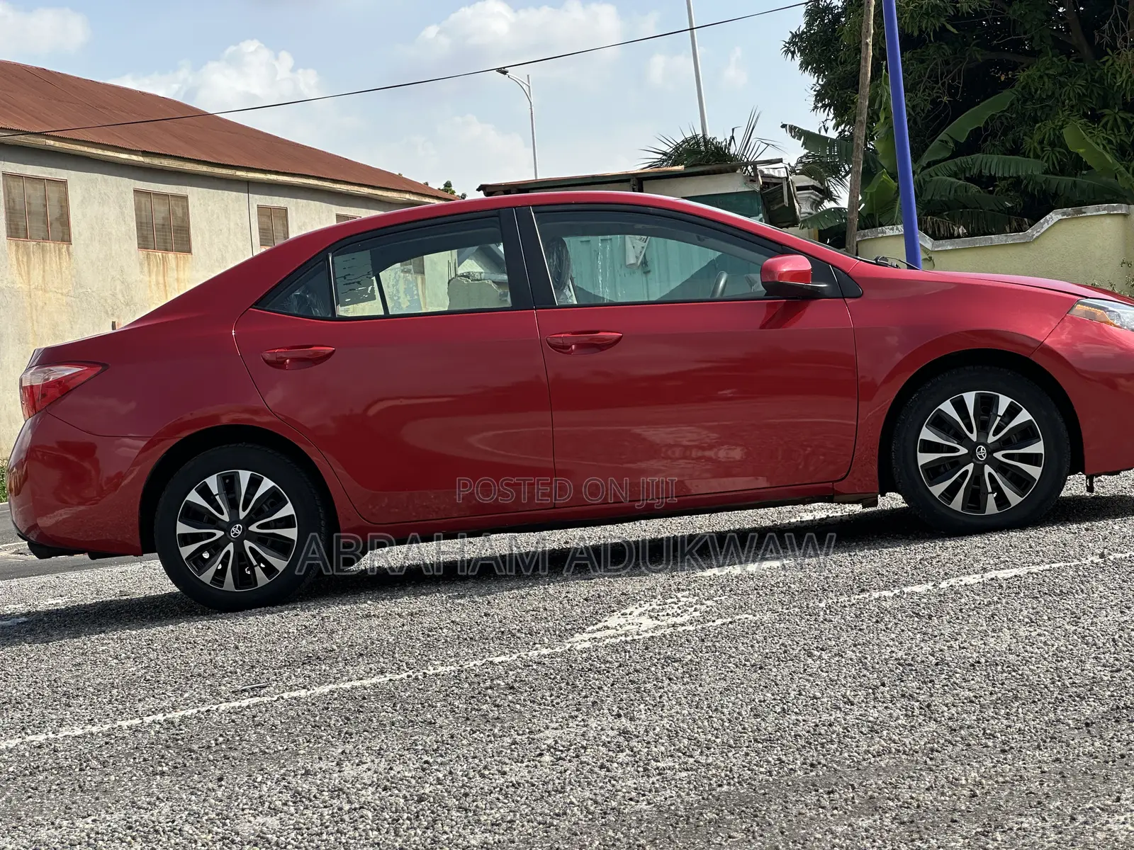 Toyota Corolla LE ECO 4dr Sedan (1.8L 4cyl CVT) 2017 Red