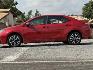 Toyota Corolla LE ECO 4dr Sedan (1.8L 4cyl CVT) 2017 Red