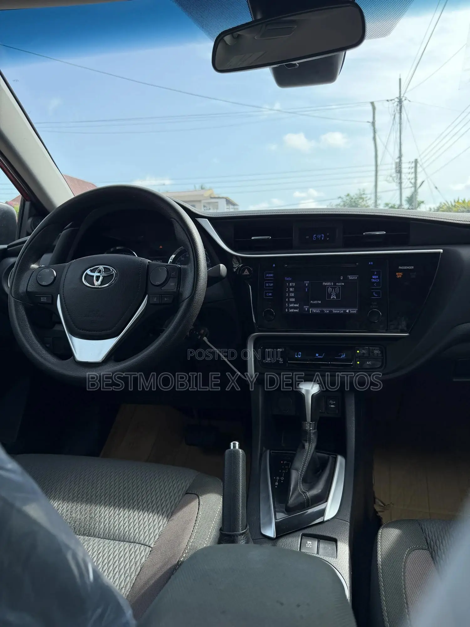 Toyota Corolla LE 4dr Sedan (1.8L 4cyl CVT) 2017 Red
