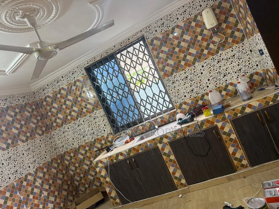 2bdrm Apartment in New Site for rent