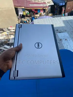 Laptop Dell Latitude 3330 8GB Intel Core i3 HDD+SSD 320GB