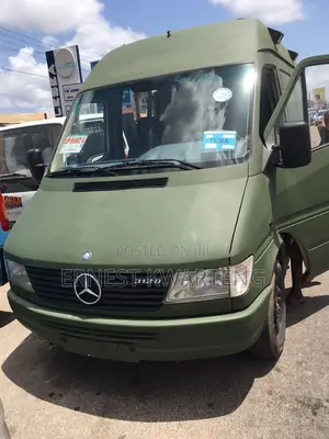 Mercedes-Benz Sprinter 2004 Green