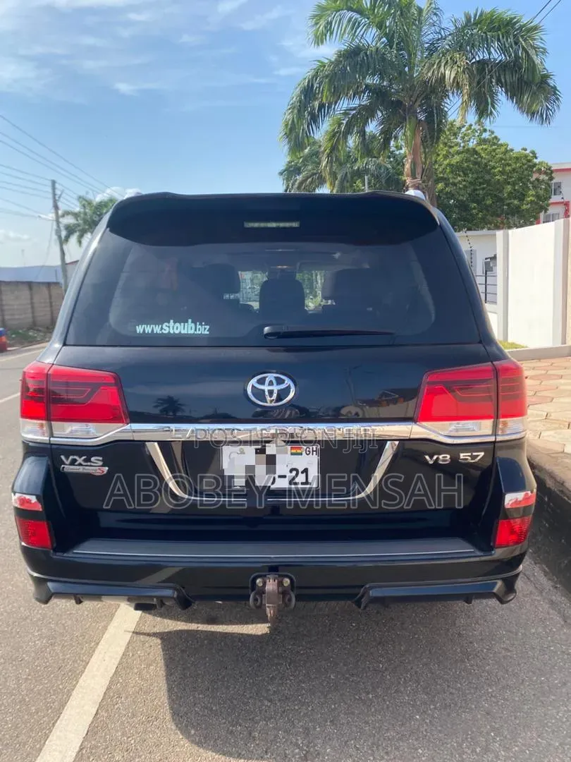 Toyota Land Cruiser 5.7 V8 VX-S 2021 Black