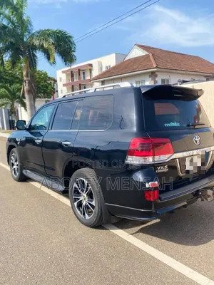 Toyota Land Cruiser 5.7 V8 VX-S 2021 Black