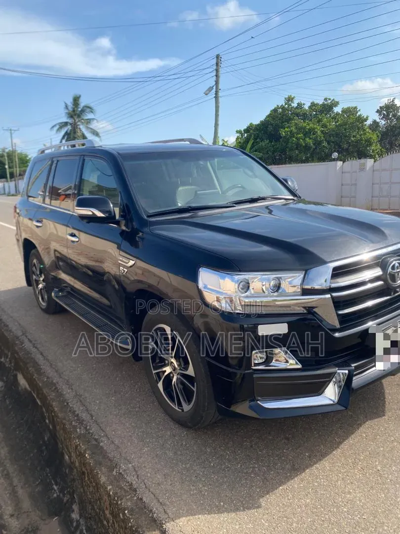 Toyota Land Cruiser 5.7 V8 VX-S 2021 Black