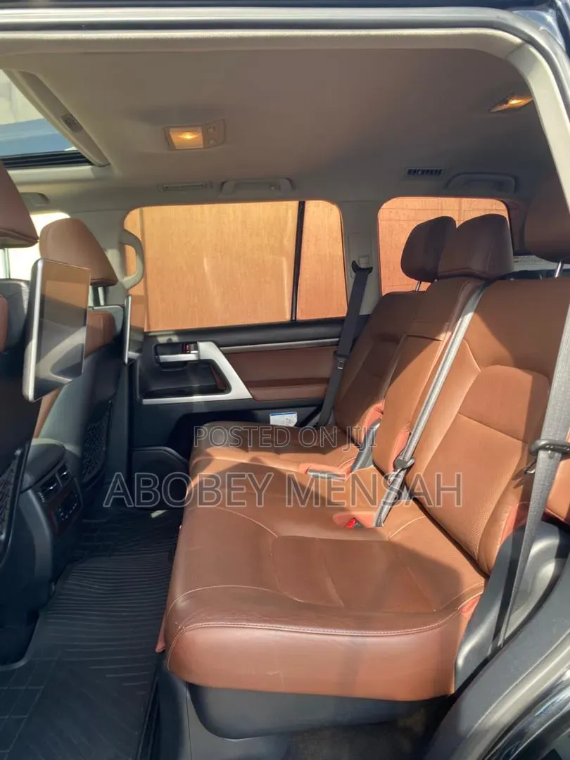 Toyota Land Cruiser 5.7 V8 VX-S 2021 Black