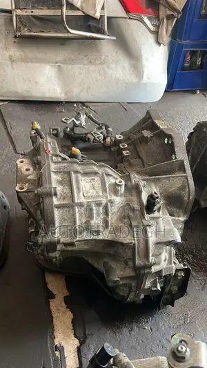 Vitz 3 4 Plug Engine Transmission Excellent Condition!