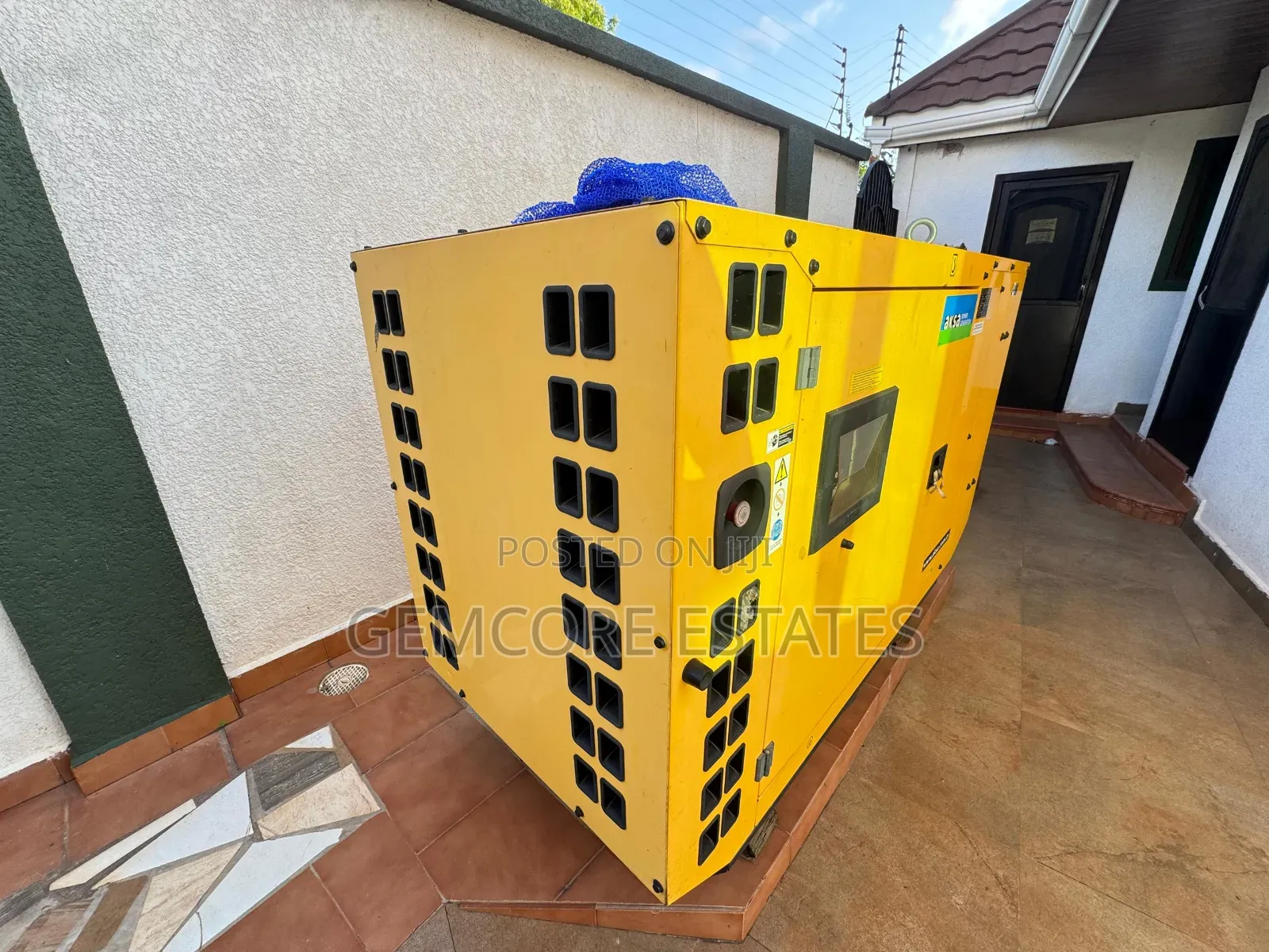 Furnished 6bdrm House in East Legon Main, Boundary Road Area for rent