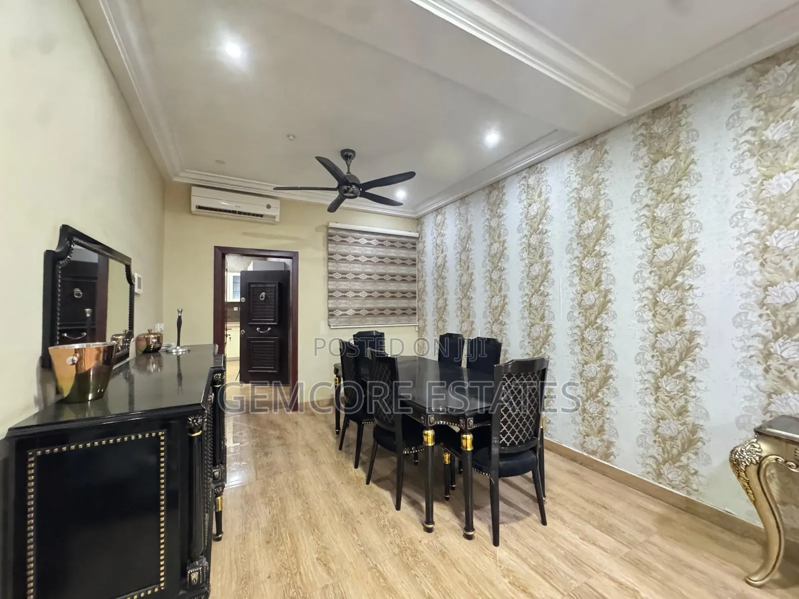 Furnished 6bdrm House in East Legon Main, Boundary Road Area for rent