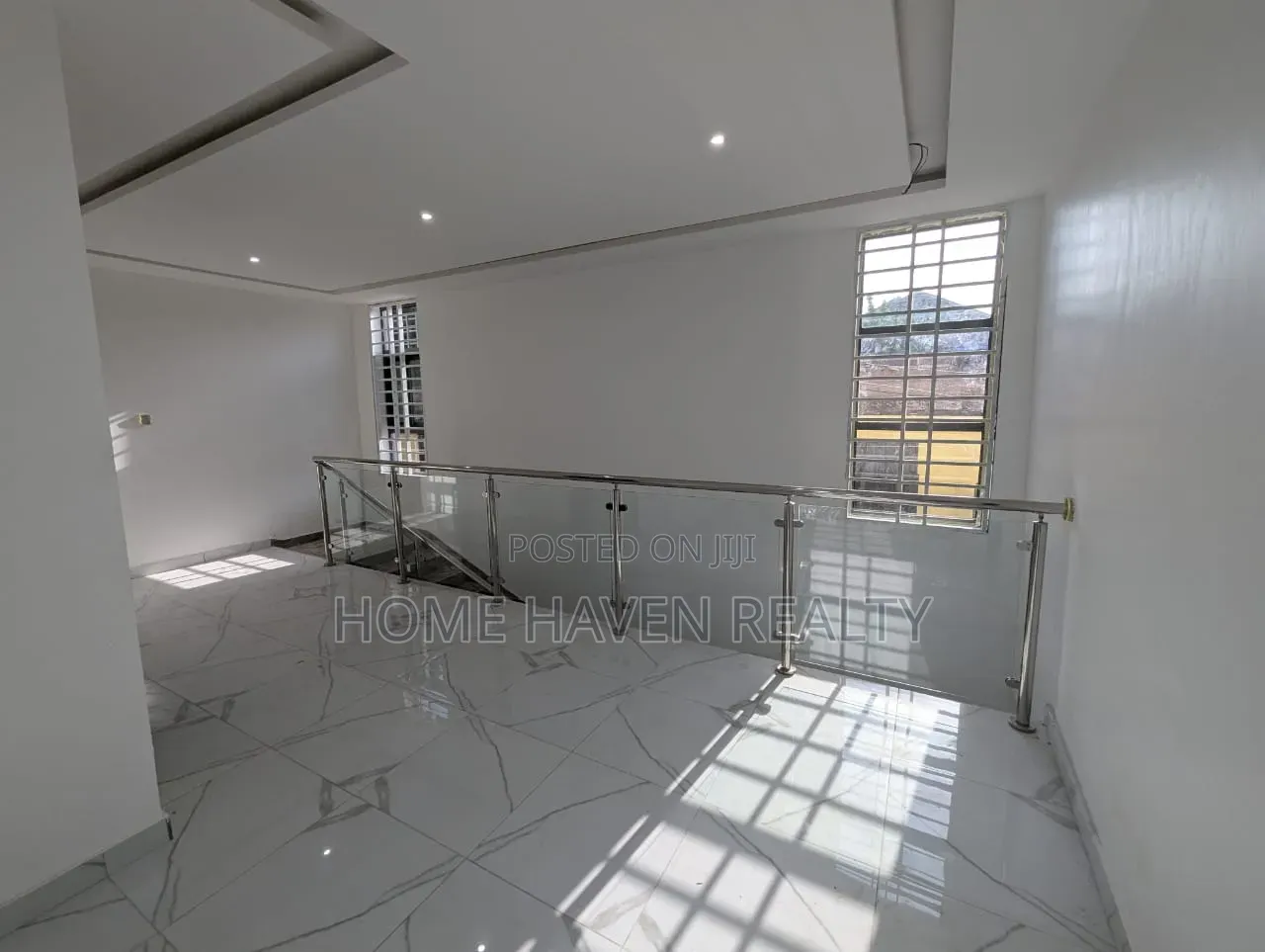 3bdrm House in Achimota Cfc Estate, The Mall for sale