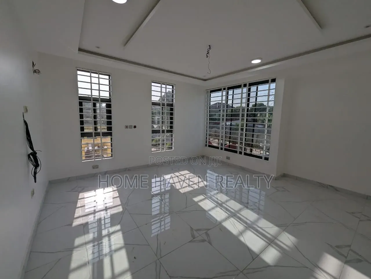 3bdrm House in Achimota Cfc Estate, The Mall for sale