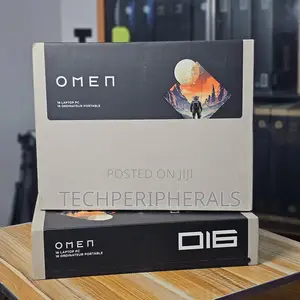 New Laptop HP Omen Max 16 32GB AMD Ryzen 9 SSD 1T